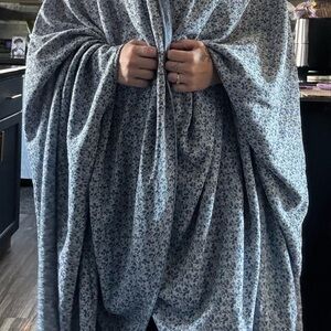 Sparkle Floral Blue Blanket sweater